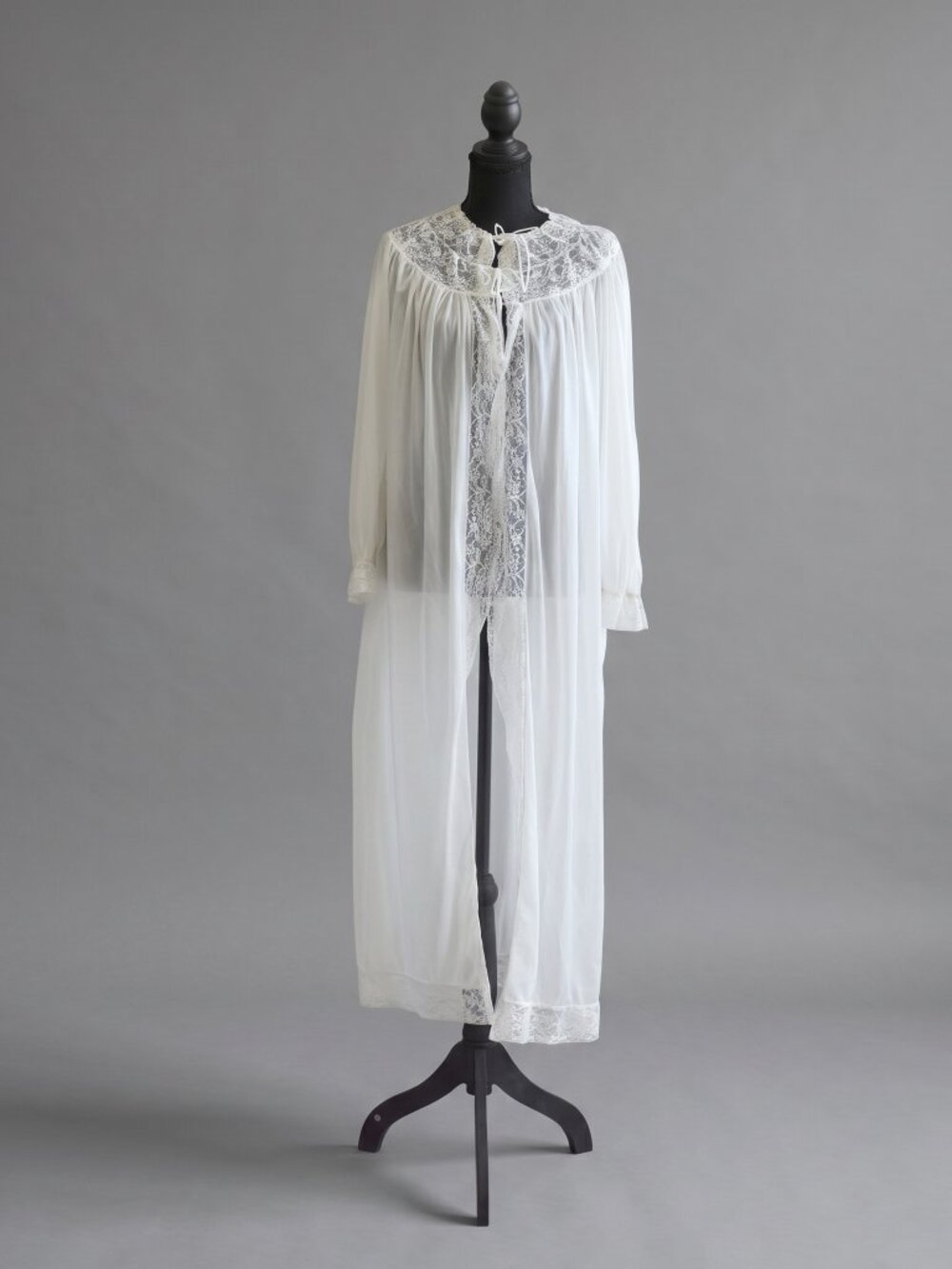 Vintage Radcliffe White Peignoir Robe | Lace Yoke | Sheer Nylon | Small